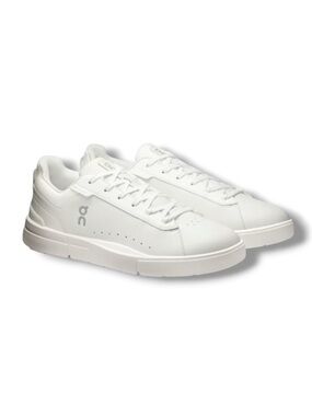 On Women’s The Roger Advantage White Leather Shoes Swiss Engineering